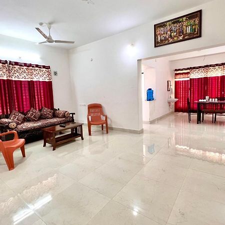 Truelife Homestays - Alamelu Avenue - Fully Furnished Ac 2Bhk Apartments In Tirupati - Walkable To Restaurants & Super Market - Fast Wifi - Kitchen - Easy Access To Airport, Railway Station, Sri Padmavathi & Tirumala Temple Екстер'єр фото