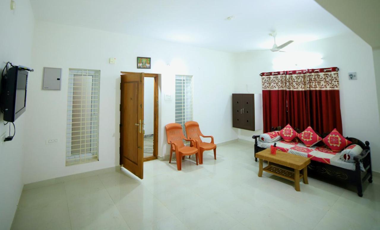 Truelife Homestays - Alamelu Avenue - Fully Furnished Ac 2Bhk Apartments In Tirupati - Walkable To Restaurants & Super Market - Fast Wifi - Kitchen - Easy Access To Airport, Railway Station, Sri Padmavathi & Tirumala Temple Екстер'єр фото