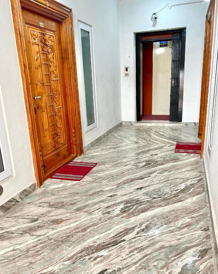 Truelife Homestays - Alamelu Avenue - Fully Furnished Ac 2Bhk Apartments In Tirupati - Walkable To Restaurants & Super Market - Fast Wifi - Kitchen - Easy Access To Airport, Railway Station, Sri Padmavathi & Tirumala Temple Екстер'єр фото